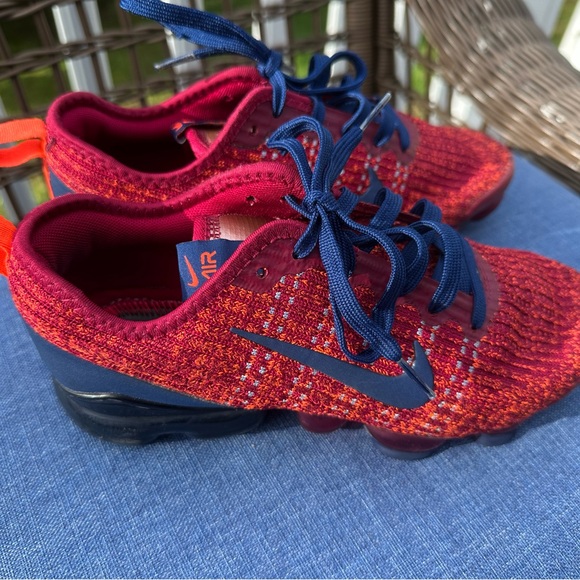 Nike Air Vapormax Flyknit 3 GS Red/Blue Size 7 - Picture 2 of 10